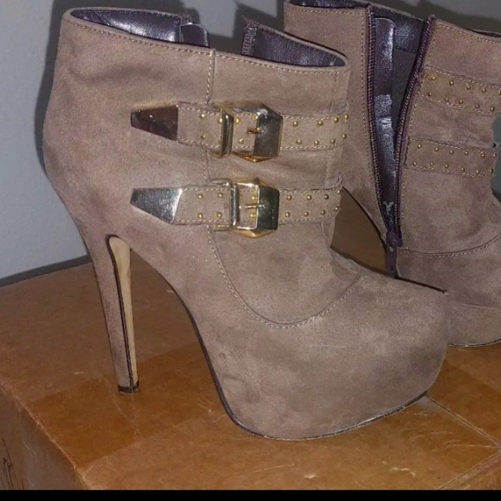 Andrea Booties ankle boots grey sz 7